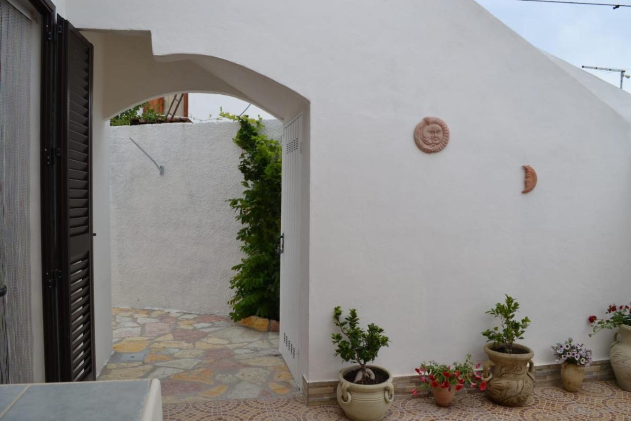 Casa Vacanze Il Faro Murta Maria Exterior foto